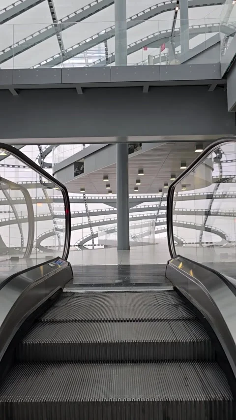 Modern escalator in a contemporary architecture setting Stock-Footage 295231798