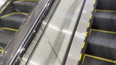 Modern Escalator in Motion Vídeo Stock 343875544
