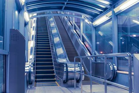 Modern escalators hall Foto stock