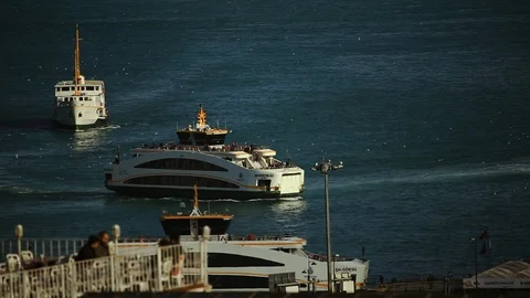 Modern fast passenger vessel floating towards the docks. Boat trip, voyage Video stock 105275255