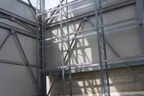 Modern frame structure and empty shelving system. 스톡 사진