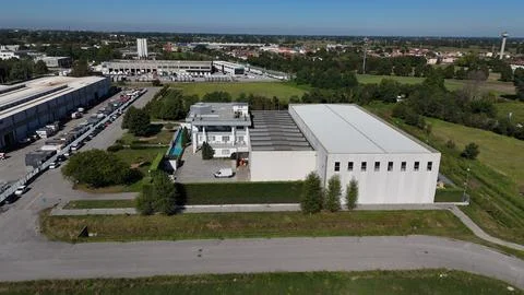 Modern Industrial Facility Hosting Data Center Operations and Cloud Storage.. Stockfoto's