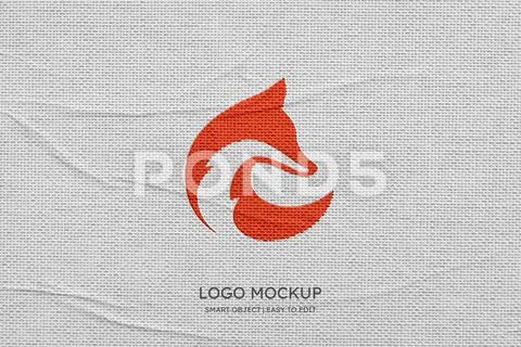 Modern logo mockup on linen background Plantilla PSD