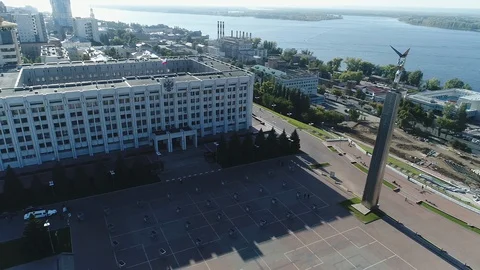 The modern monument "Monument of glory" in Samara ,the view from the air Stock Footage 129146155