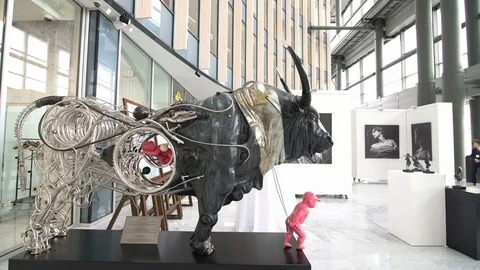 Modern office building 動画素材 116347694