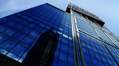  Modern office building. Window washers on skyscraper. 스톡 동영상 54076928