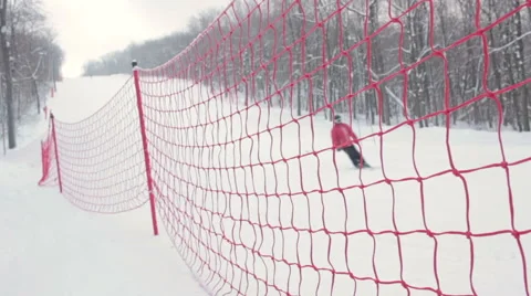 The modern red rope grid piste for alpine skiing. 스톡 동영상 59712015