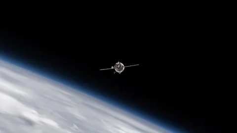 Modern Satellite is Orbiting the Earth 库存影片 250171374