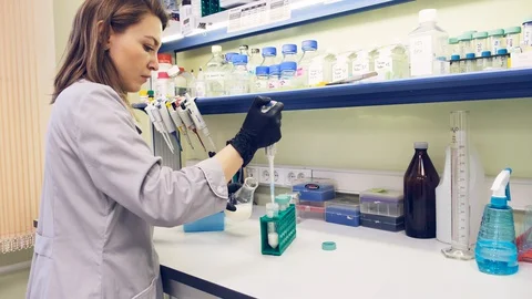 Modern science laboratory Видео 127900795