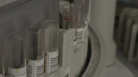 Modern scientific equipment. the manipulator of the automatic analyzer Video stock 143161377