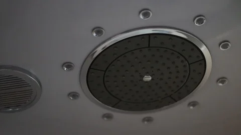 Modern shower head 動画素材 91700038