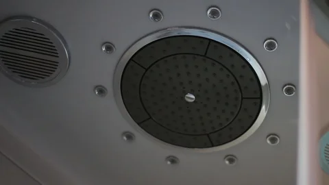 Modern shower head 動画素材 91700043