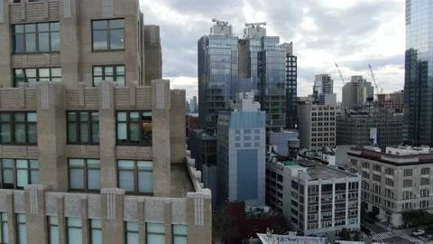 Modern SoHo office blocks in quiet COVID-19 era Manhattan 库存影片 131280346
