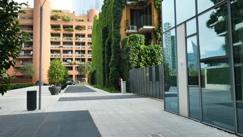 Modern square in Porta nuova district Milan Video stock 132944677