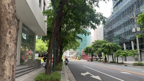 Modern Streetscape and Architecture in BGC 4k 60fps 스톡 동영상 339199693