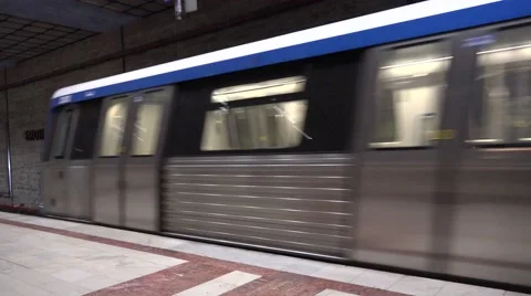 Modern subway train reaching station slowing down decrease speed, city travel 4K 库存影片 60753505