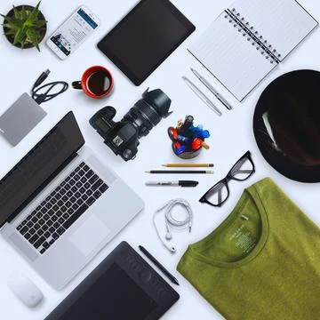 Modern Workspace: High-Resolution Image of a Sleek Computer Desktop Stock Photos