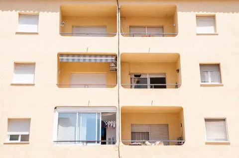 Modern yellow building Fotos de archivo