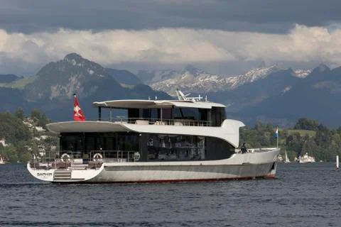 Moderne Excursion ship on the lake lucerne, Switzerland Stock-Fotos