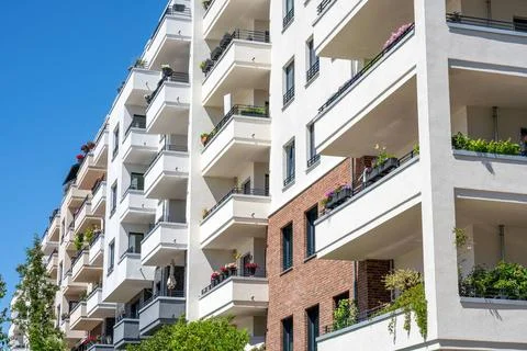 Moderner Wohnblock Moderner Wohnblock gesehen in Berlin, Deutschland Copyr... Photos