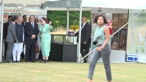 Modi and Starmer meet school children during cricket event at Chequers Stock Footage 313667952
