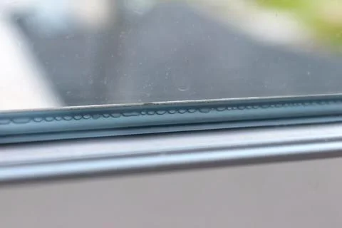 Moisture and dirt on a window Stockfoto's