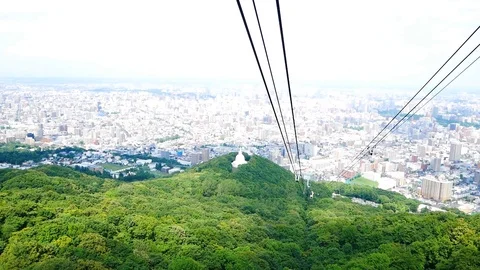 Moiwa Ropeway is a skyscraper Vídeos de archivo 94763457
