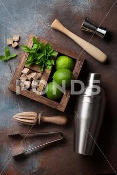 Mojito cocktail ingredients box Stock Photos
