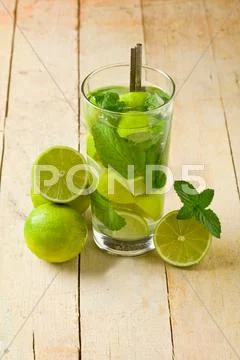 Mojito cocktail Stock Photos