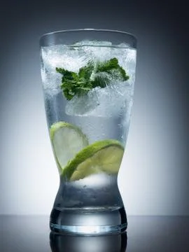 Mojito with mint and lemon Foto stock