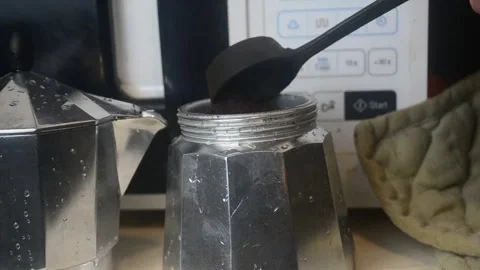 A moka on a table Vídeo Stock 311142705