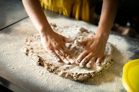 Molding rye sticks with chocolate and hazelnuts by Foto stock
