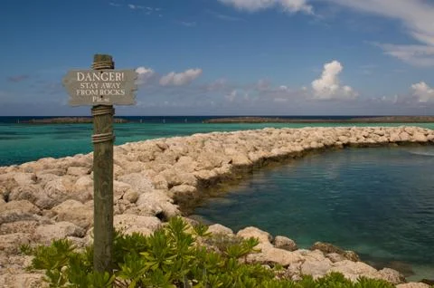Mole Wall waves ocean bay lagoon Bahamas Stock Photos