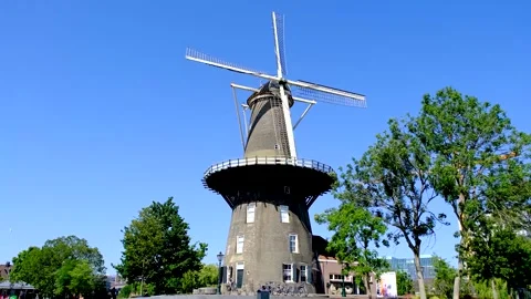 Molen De Valk, wind mill in Leiden, Netherlands. 動画素材 275027119