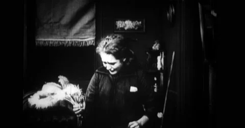 Mollie Harding crying looking at her torn apart hat Stock Footage 43451540