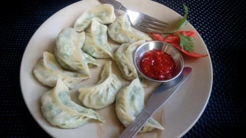 Momo on a plate Stock-Fotos