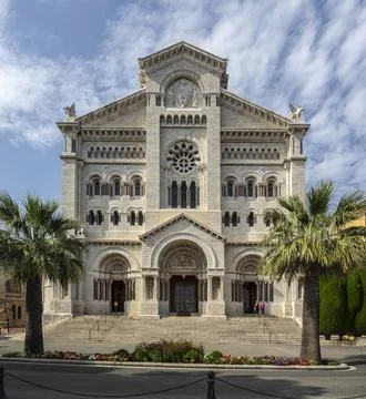 MONACO - MAY 26, 2018: The front elevation of the Saint Nicholas Cathedra.. Foto stock