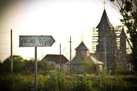 Monastery behind the sign. Foto stock