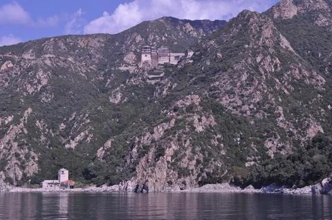 The Monastery of Simonos Petras is a monastery built on Mount Athos Stock-Fotos