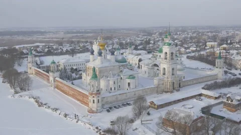 Monastery of St. Jacob Saviour in a winter snowy landscape 库存影片 137529686