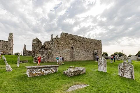 Monastre de Clonmacnoise. Monastery of Clonmacnoise. Stock Photos