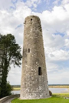 Monastre de Clonmacnoise. Monastery of Clonmacnoise. Stock Photos