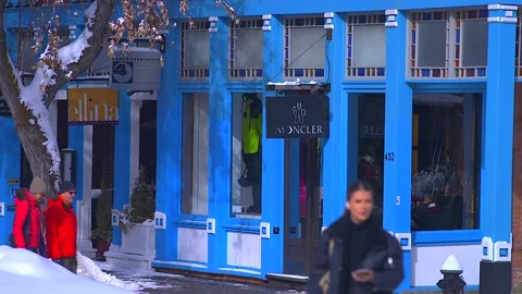 Moncler aspen discount store