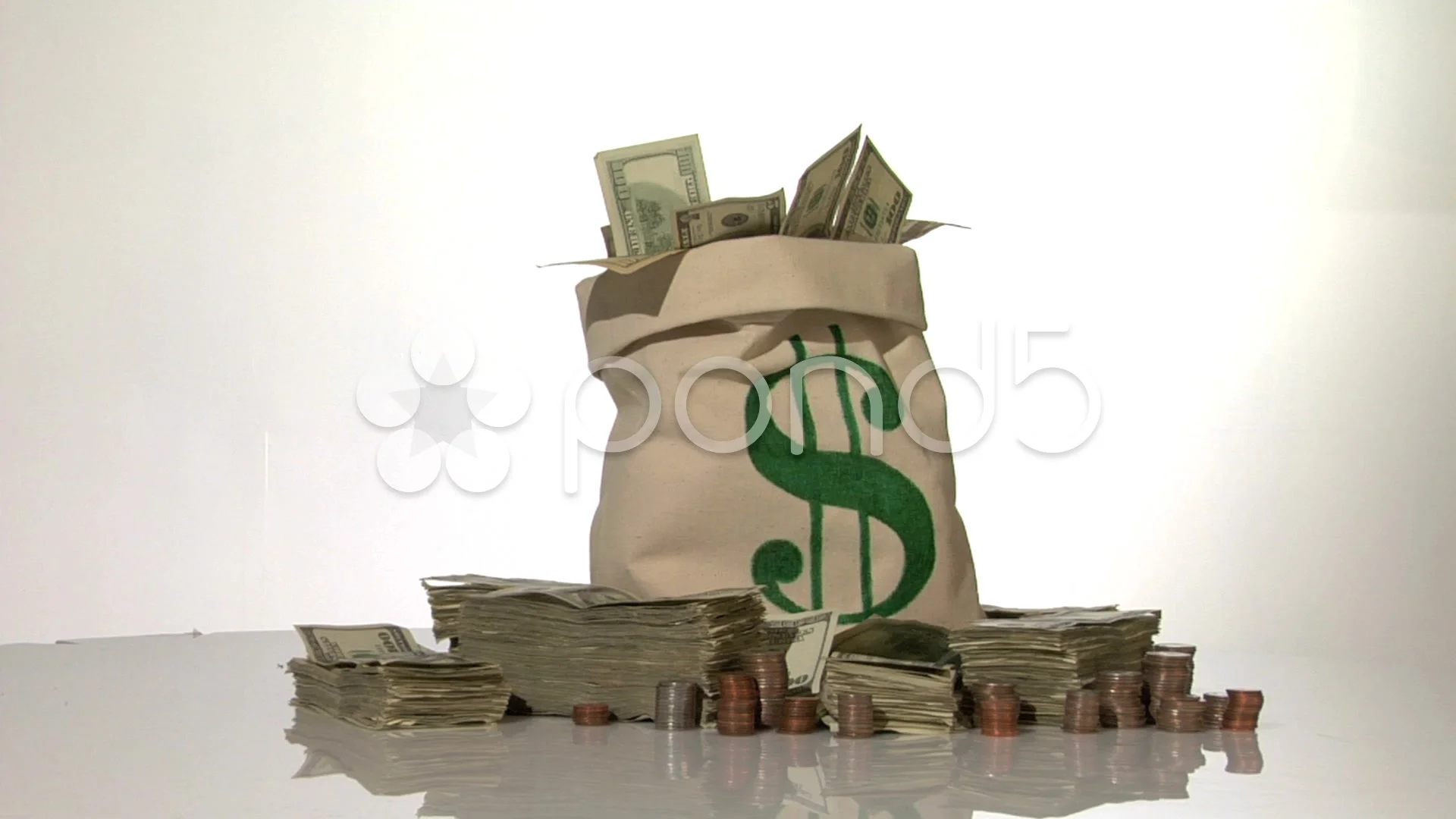 bag full of money cash lots hundreds, Stock Video