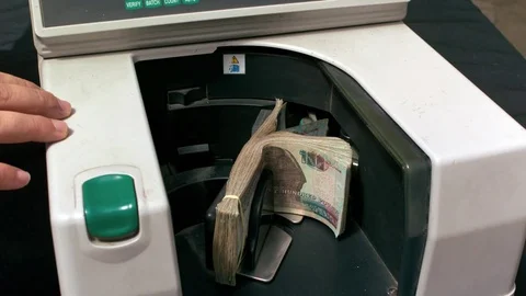 Money being counted in the automatic machine in slow motion Stock Footage 81193955