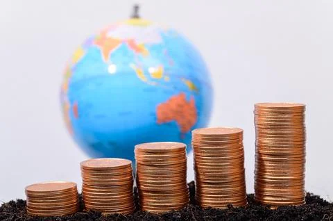 Money coin stack growing graph with sun light bokeh background,investment c.. 스톡 사진
