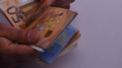 Money counting Vídeos de archivo 104843943