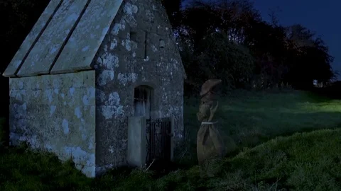 Monk Blessing hut 動画素材 105871197