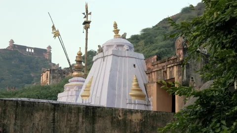Monkeys Jumping Rooftops Jaipur, Panna Meena Kund Sunrise, Cinematic Rajasthan 스톡 동영상 330256929