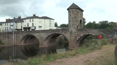 Monnow medieval bridge and gate 3 Stock Footage 40686301